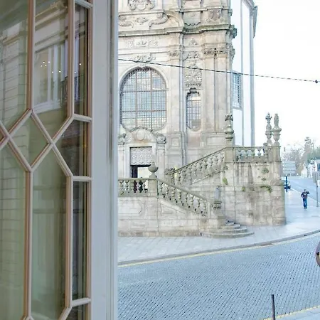 Πανσιόν Clerigos 3*